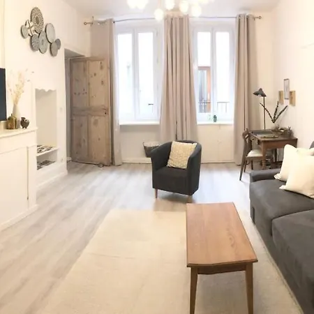 Elegant In Historic Center Of * Tournon-sur-Rhone