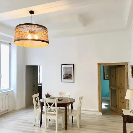 Elegant In Historic Center Of Tournon-sur-Rhone